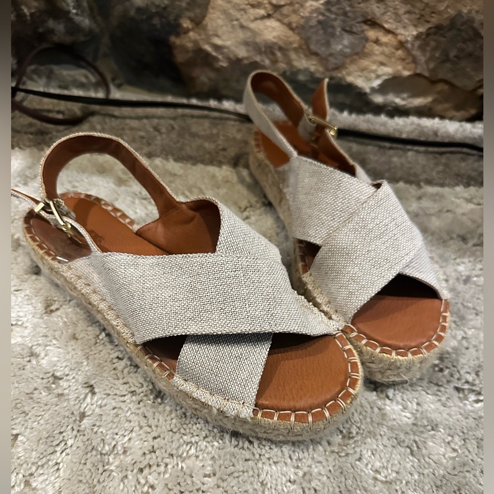Alohas Platform Espadrille Sandals | Tan Criss-Cross Canvas | Size 39